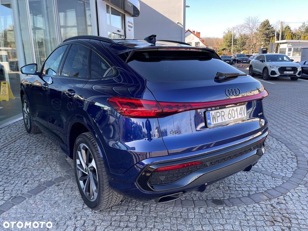 Audi Q5 Sportback - 4