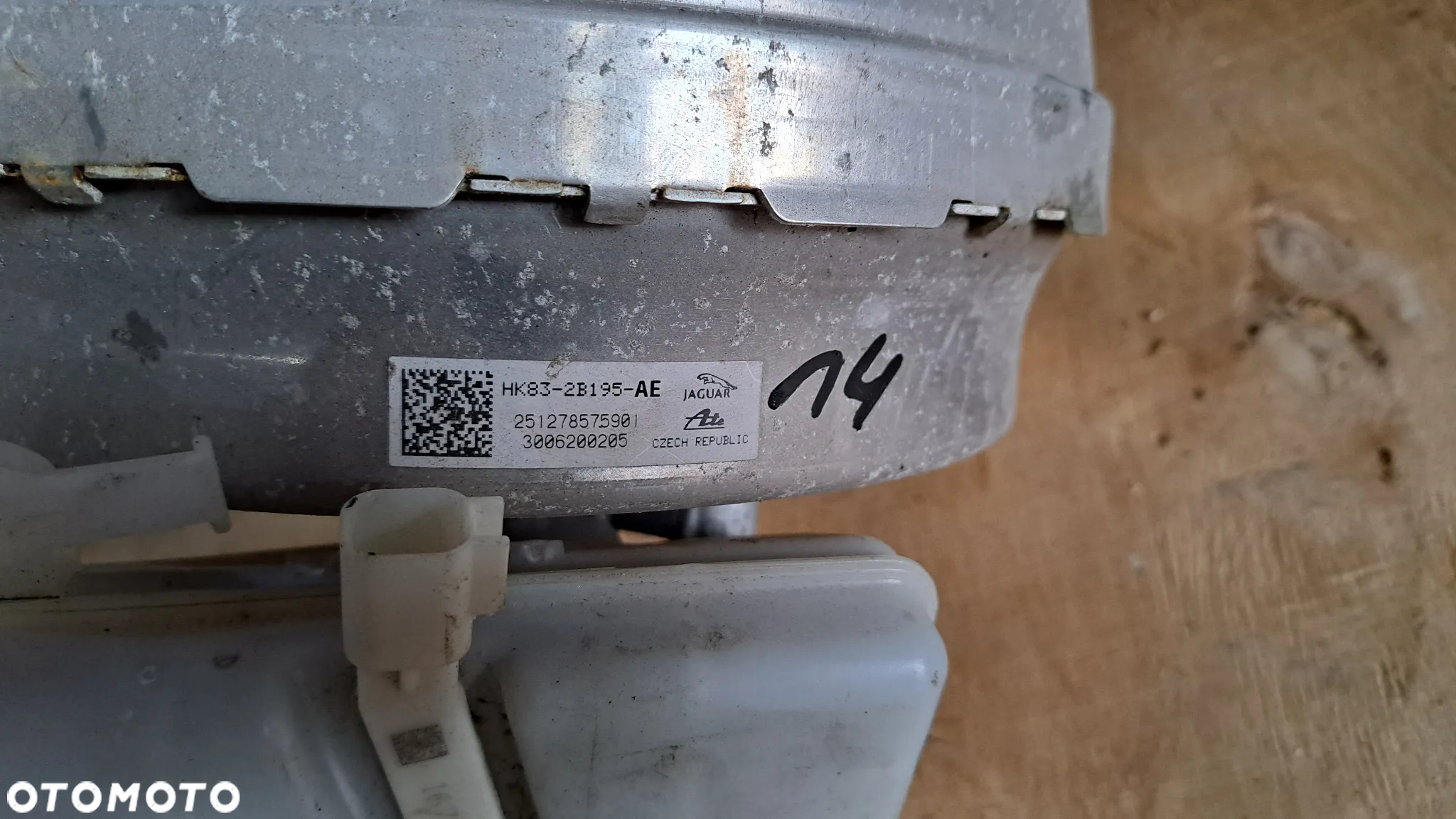 HK83-2B195-AE Jaguar Land Rover serwo pompa hamulcowa - 2