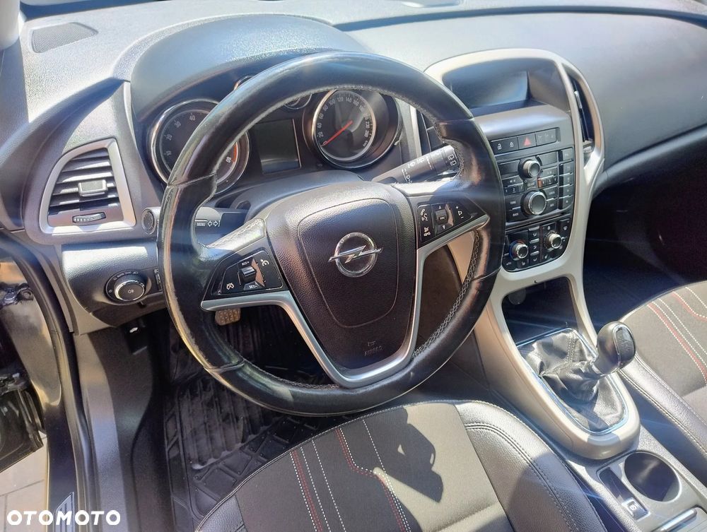 Opel Astra IV 1.4 Cosmo - 10