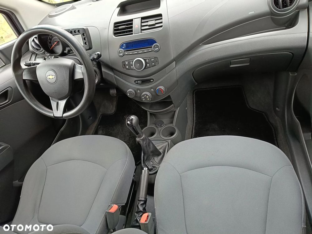 Chevrolet Spark 1.0 LT - 8