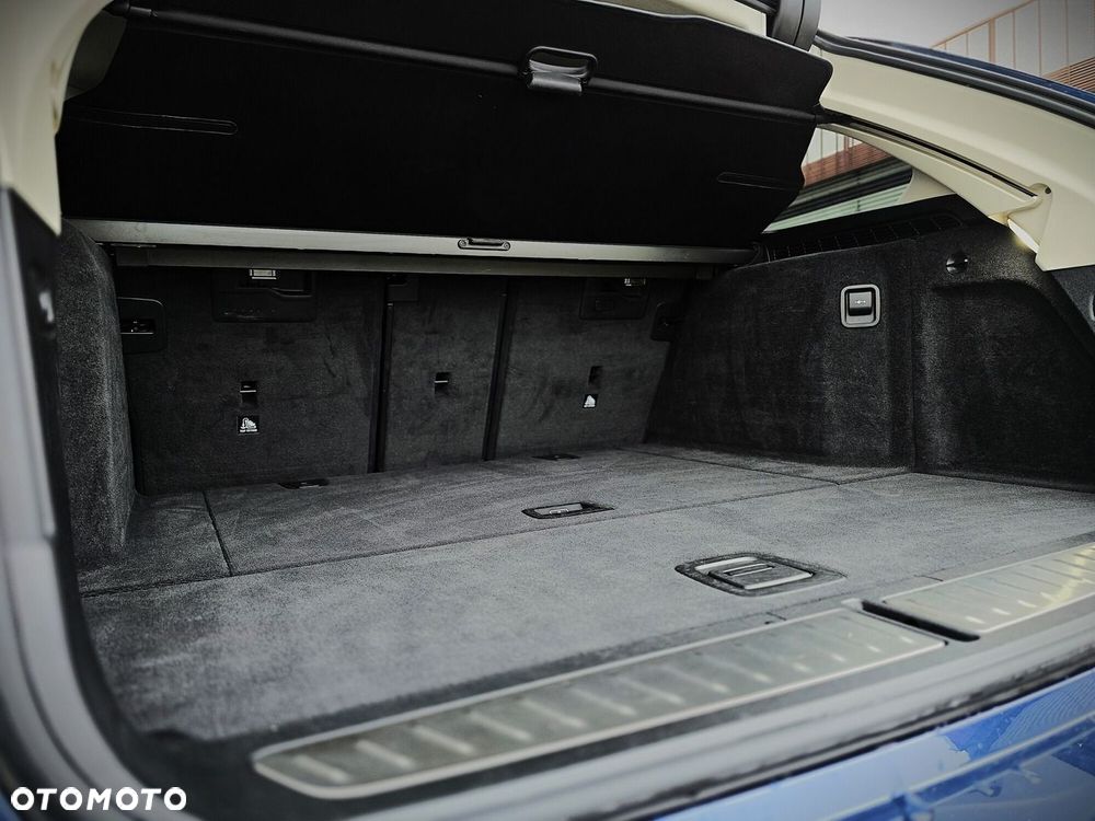 BMW Seria 5 520d xDrive mHEV - 23