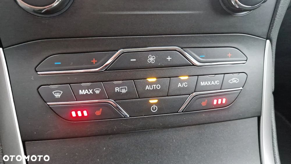 Ford S-Max 2.0 TDCi Titanium PowerShift - 15