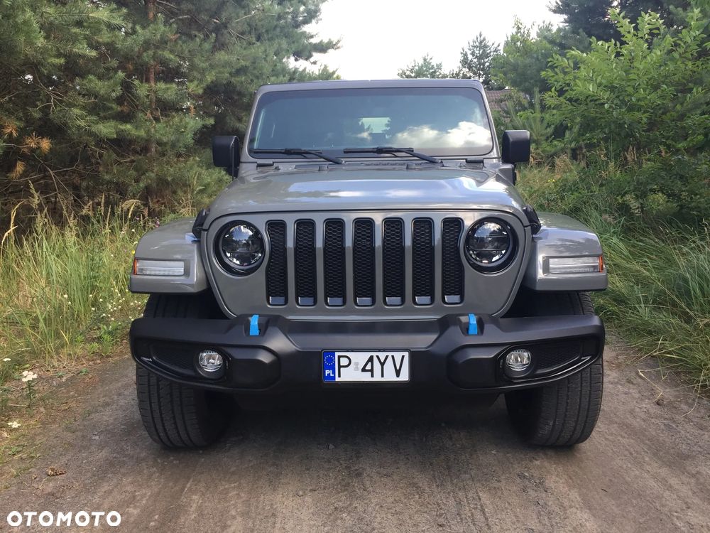 Jeep Wrangler - 2