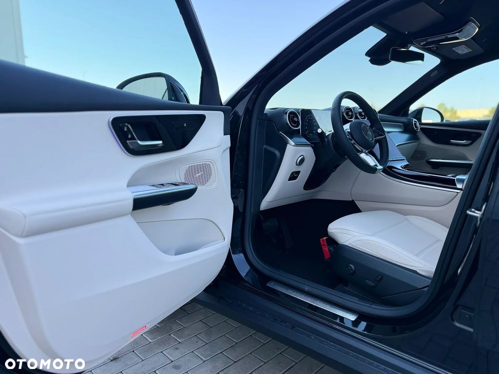 Mercedes-Benz GLC - 17