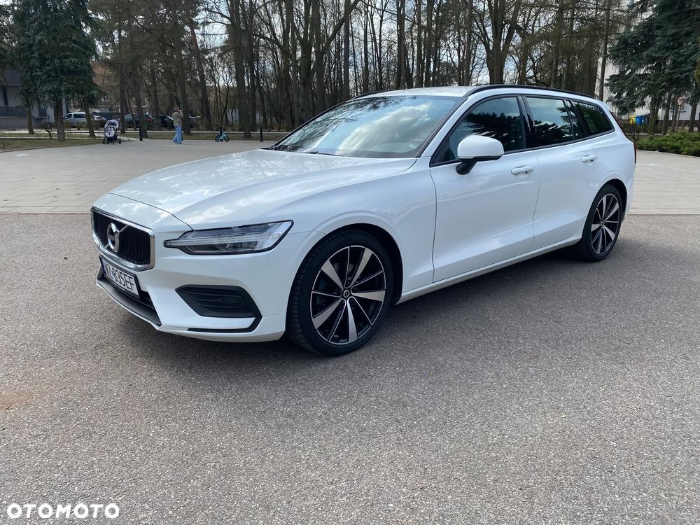 Volvo V60 B3 B Momentum Core - 1