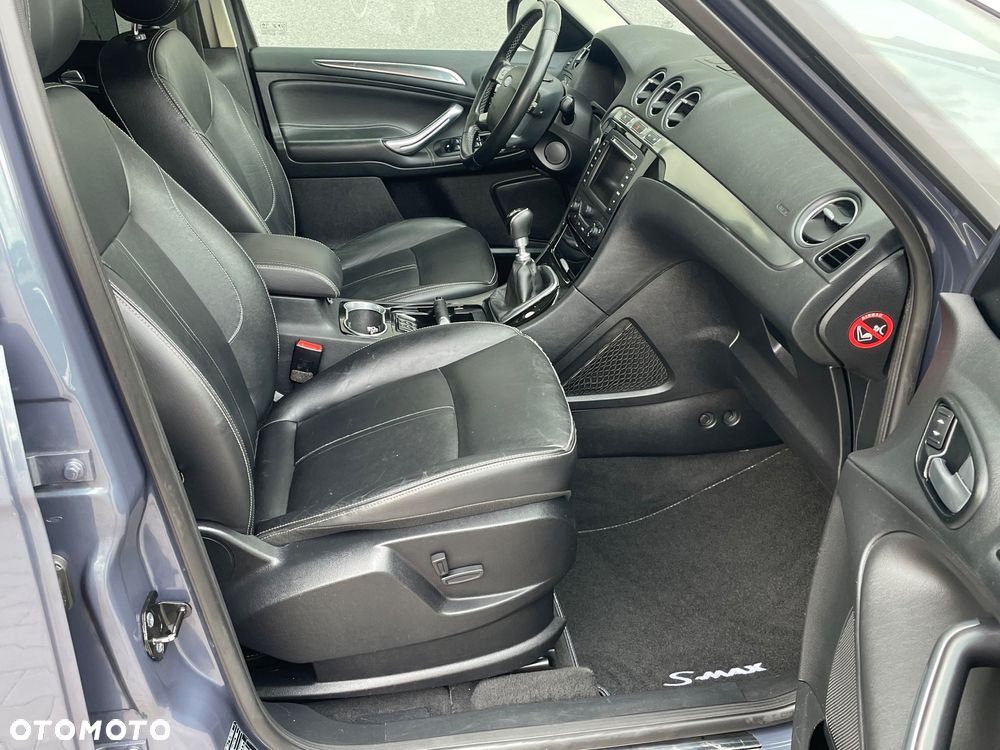 Ford S-Max - 24
