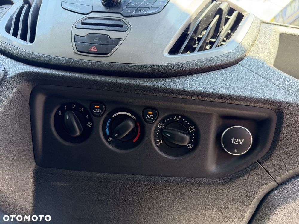 Ford Transit - 18