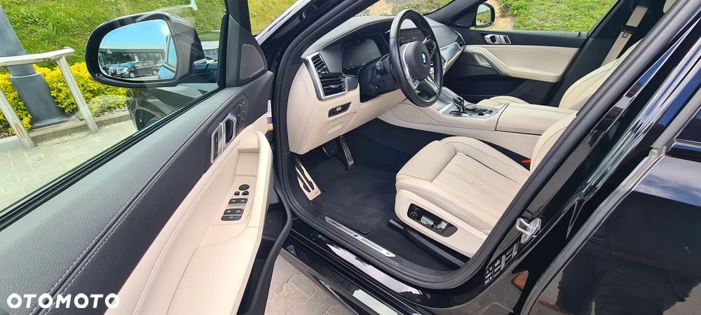 BMW X6 xDrive40i mHEV - 15