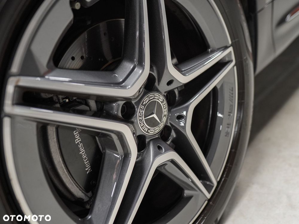 Mercedes-Benz GLB 200 AMG Line 7G-DCT - 9