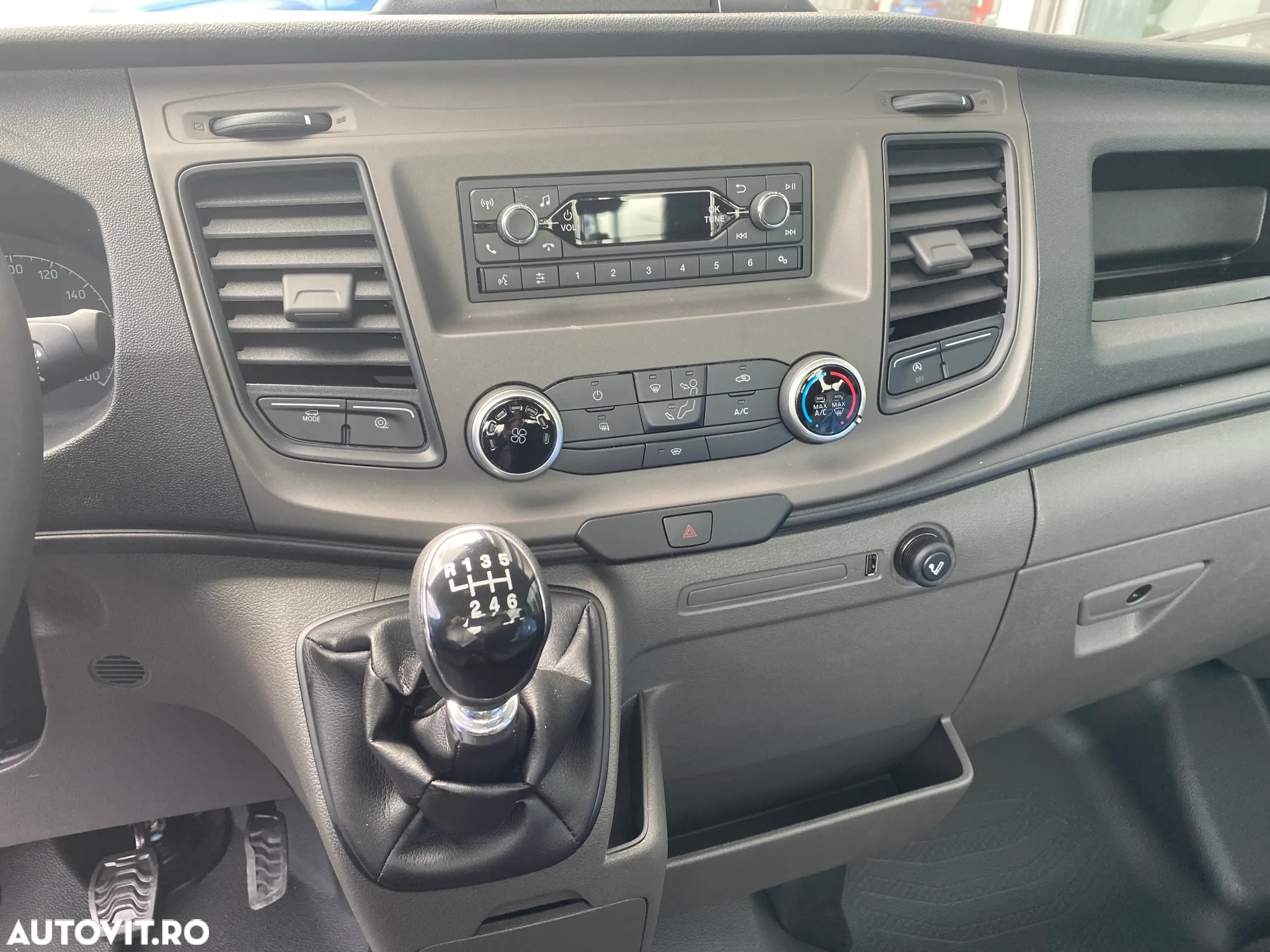 Ford Transit Single - 15