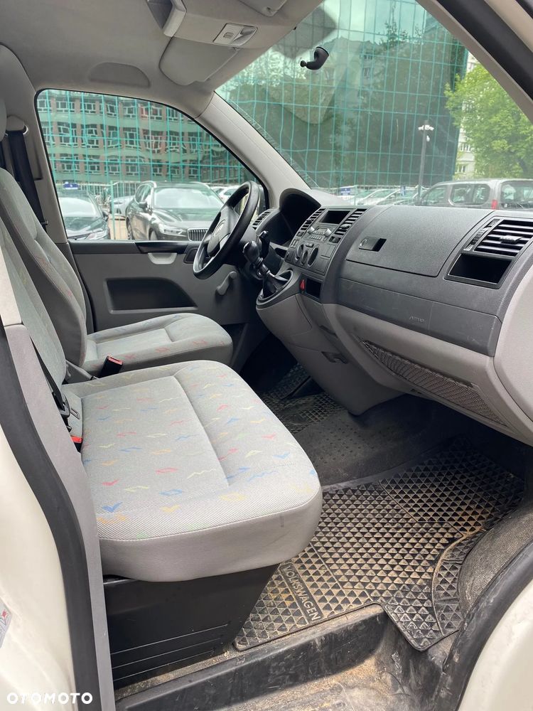 Volkswagen Transporter - 7