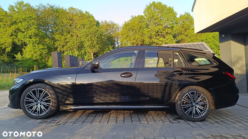 BMW Seria 3 318i M Sport - 4