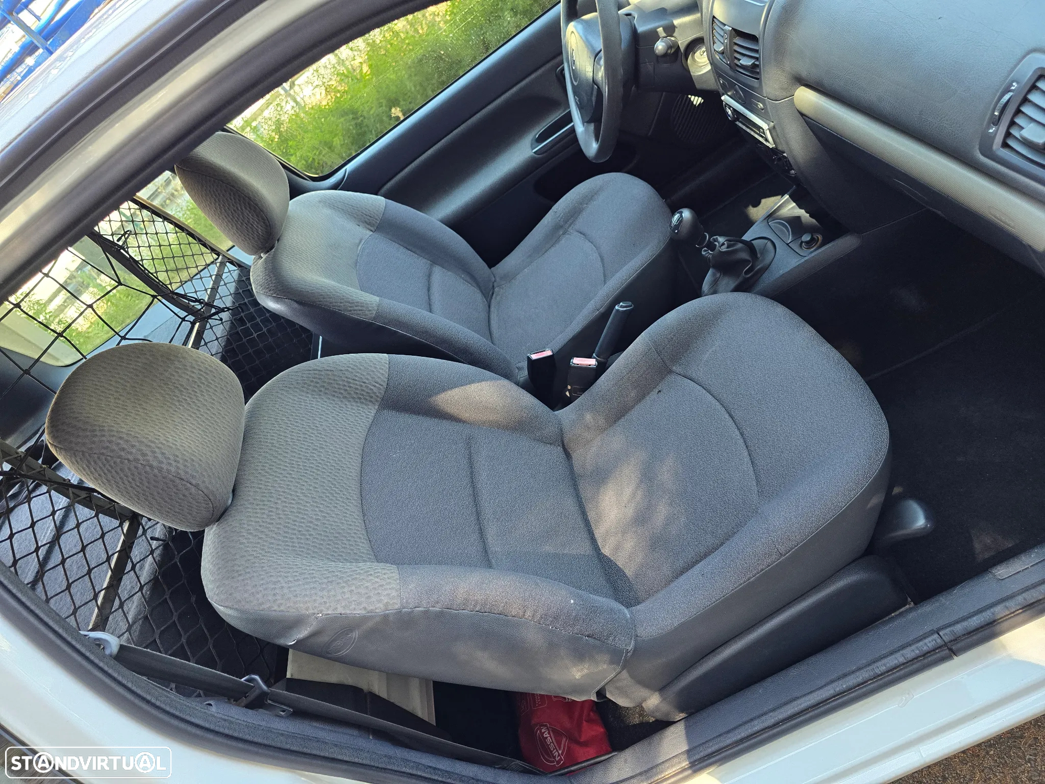 Renault Clio DCI Van - 23
