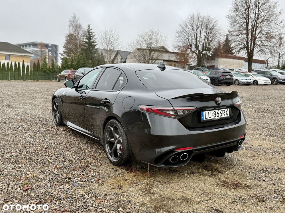 Alfa Romeo Giulia 2.9 V6 Bi-Turbo AT8 Quadrifoglio - 8