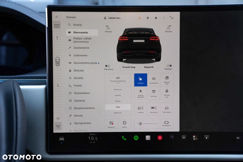 Tesla Model X Plaid - 31