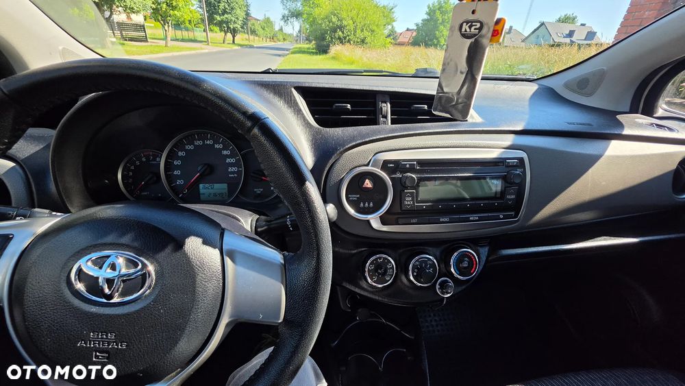 Toyota Yaris 1.0 Active - 10