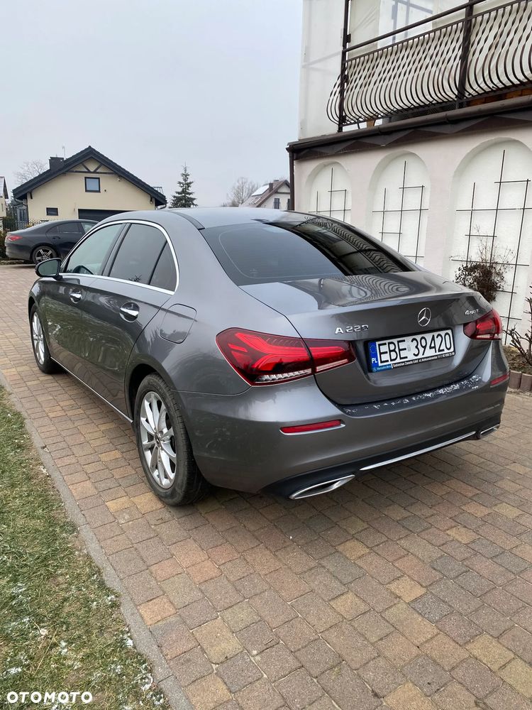 Mercedes-Benz Klasa A 220 4Matic 7G-DCT - 8