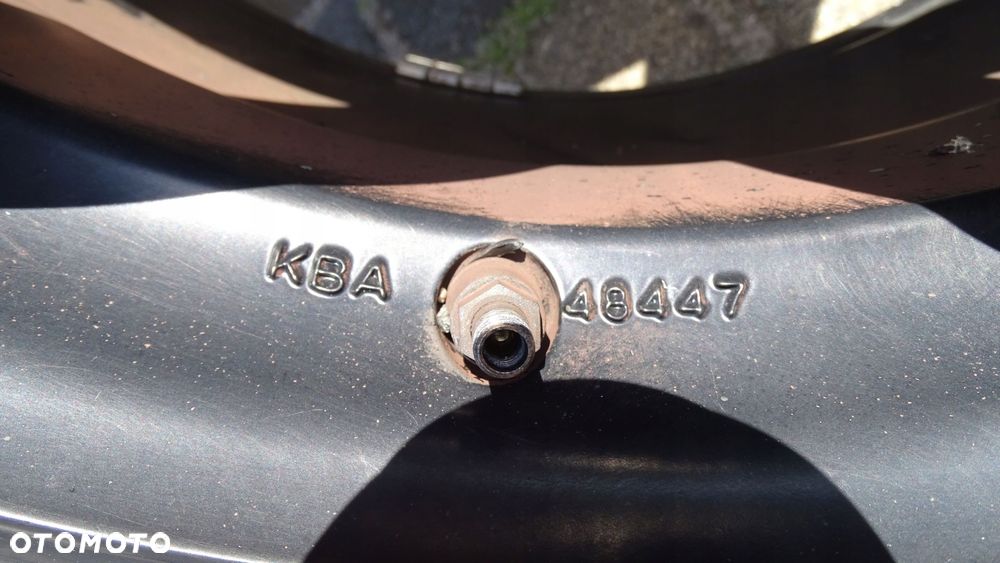 TEC 8Jx18H2 ET45 5x112 - felga oryginał - 4