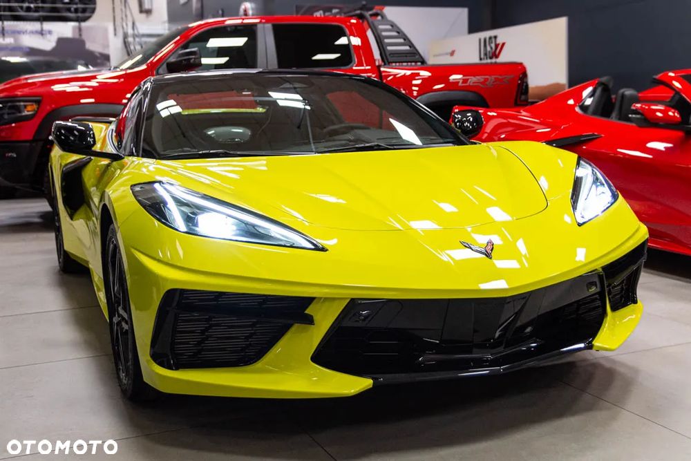 Chevrolet Corvette - 4