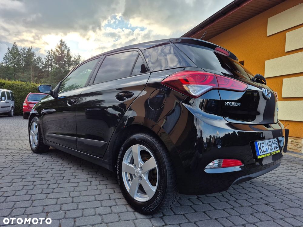 Hyundai i20 1.2 BlueDrive Elegant - 16
