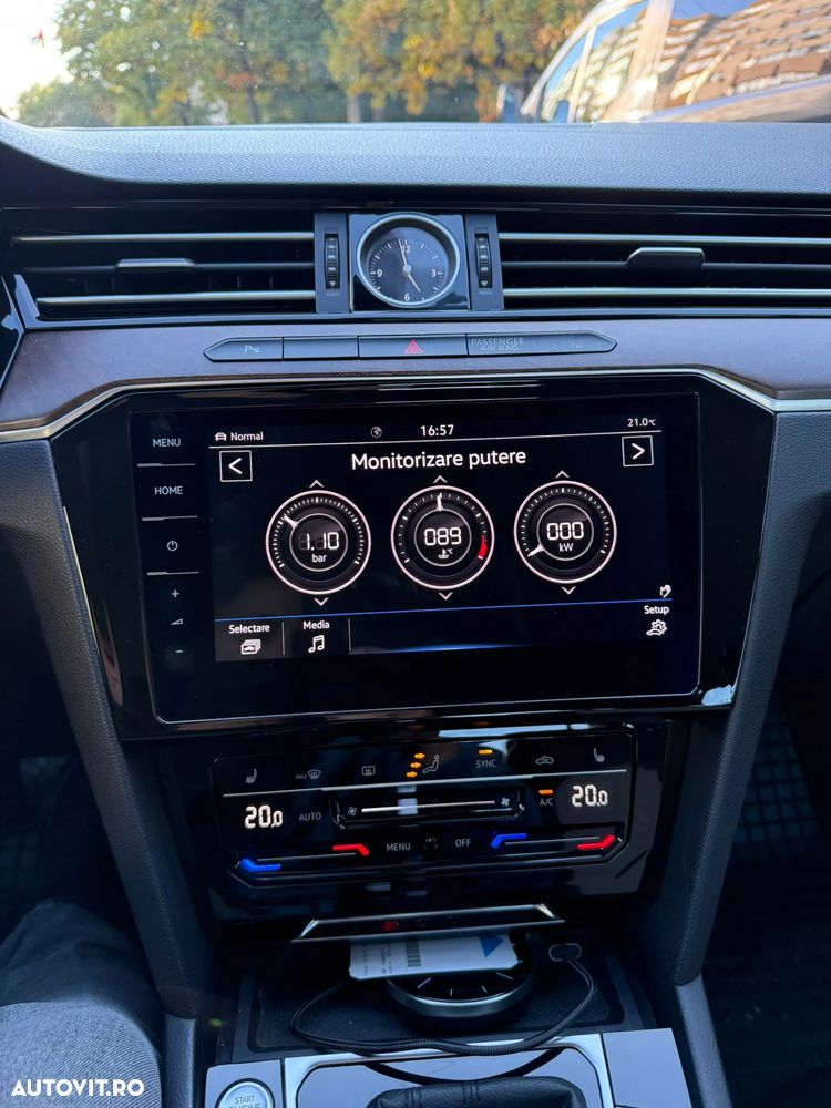 Volkswagen Passat Variant 2.0 TDI DSG 4Motion Highline - 10