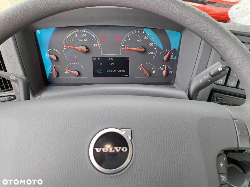 Volvo FE 320 + 3W marki SKIBICKI - 4