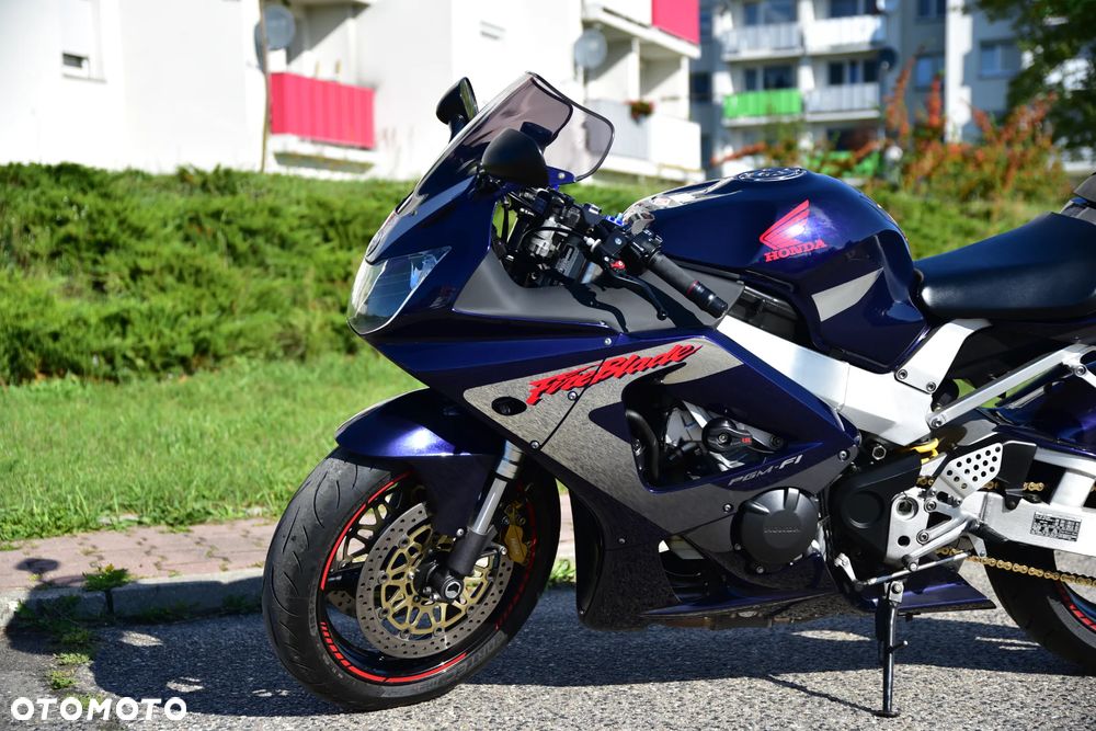 Honda CBR - 3