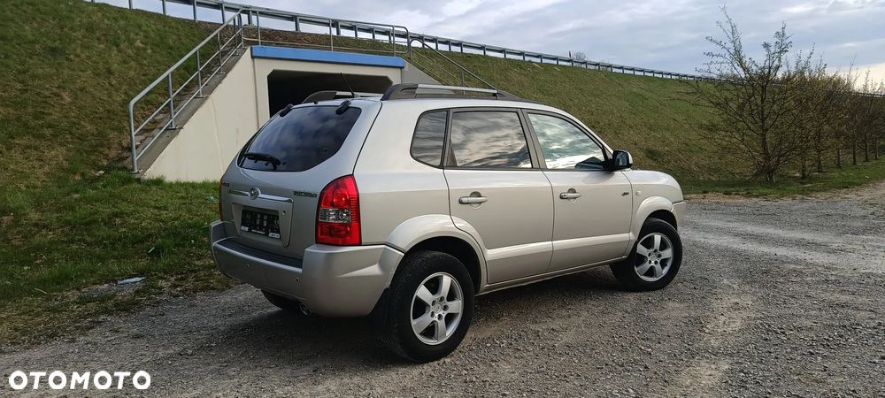 Hyundai Tucson 2.0 4WD GLS - 14