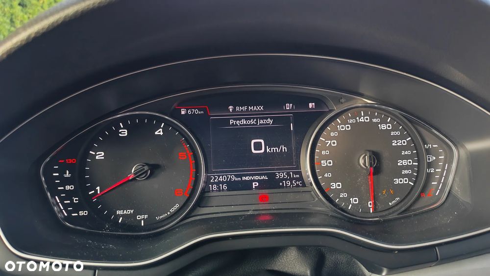 Audi A4 Avant 2.0 TDI S tronic - 29