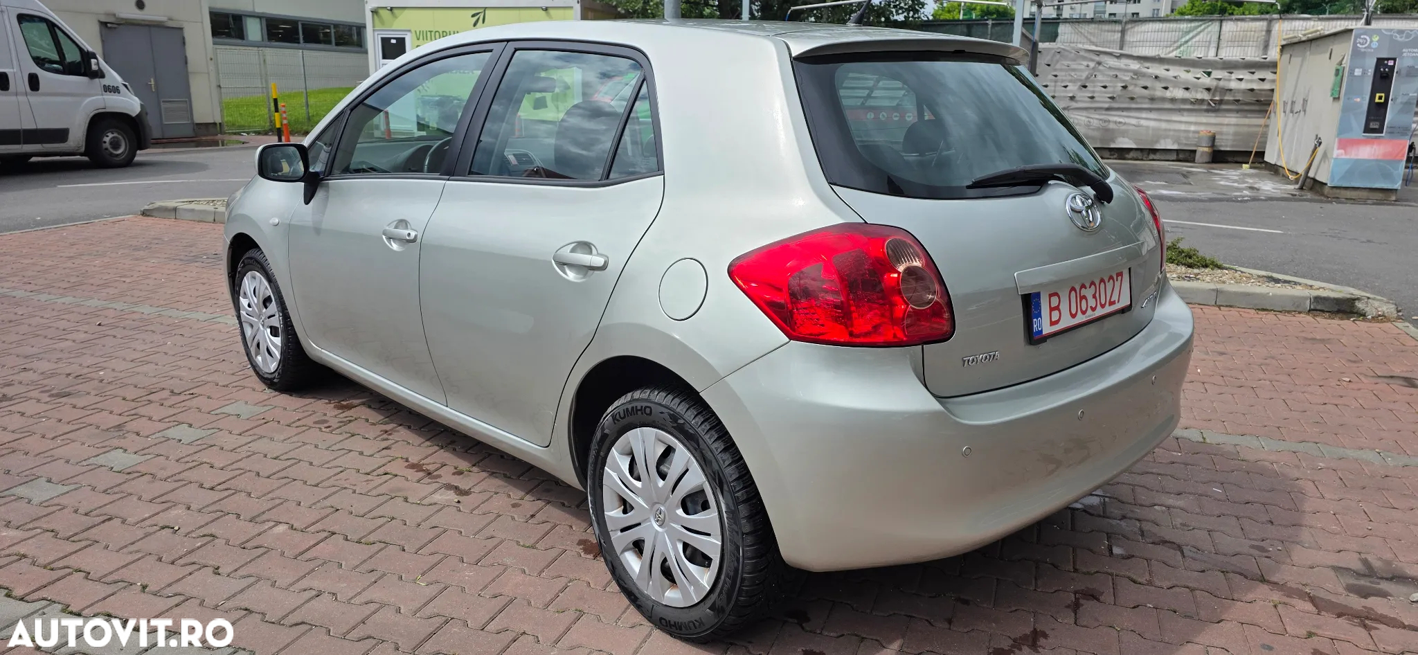 Toyota Auris - 4