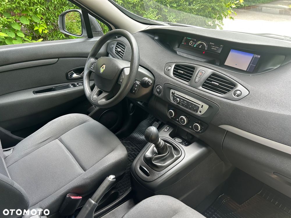 Renault Scenic 1.6 16V 110 TomTom Edition - 19