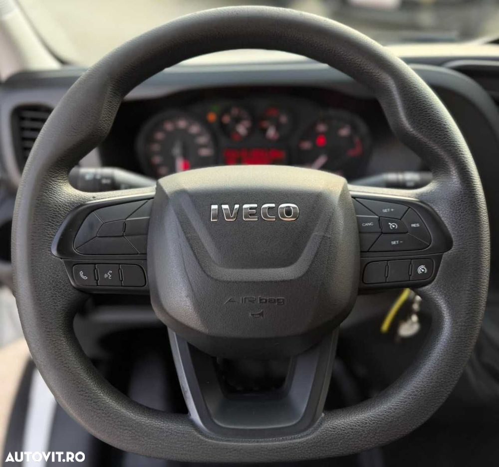 Iveco DAILY CU LIFT HIDRAULIC SI PUNTE DUBLA SPATE - 20