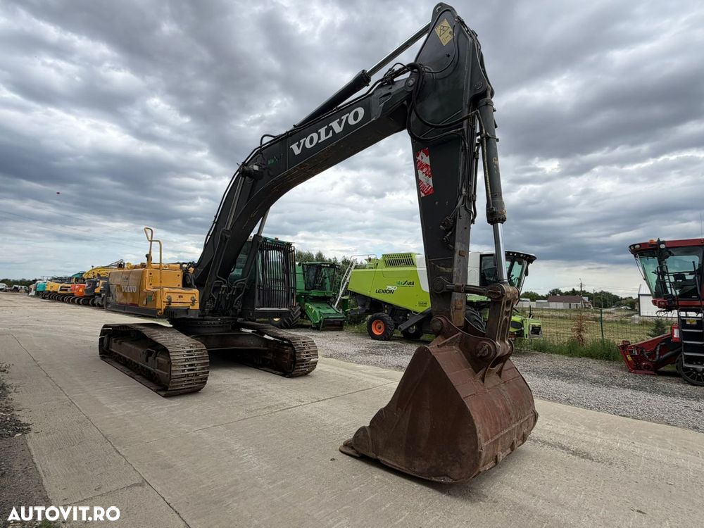 Volvo EC290 Excavator - 3