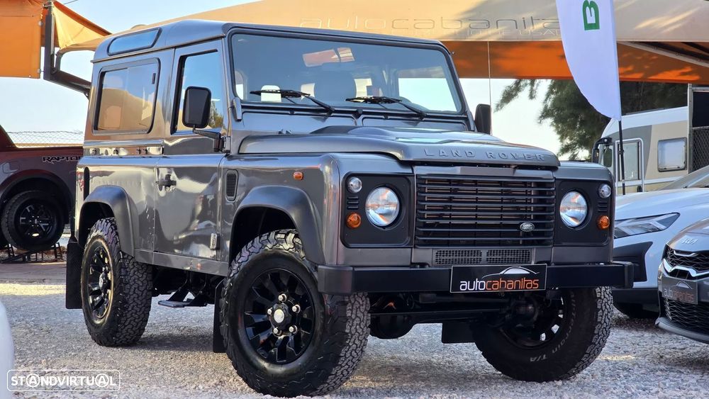 Land Rover Defender 90 SW 2.2 CRD E - 2