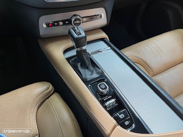 Volvo XC 90 2.0 D5 Inscription AWD - 18