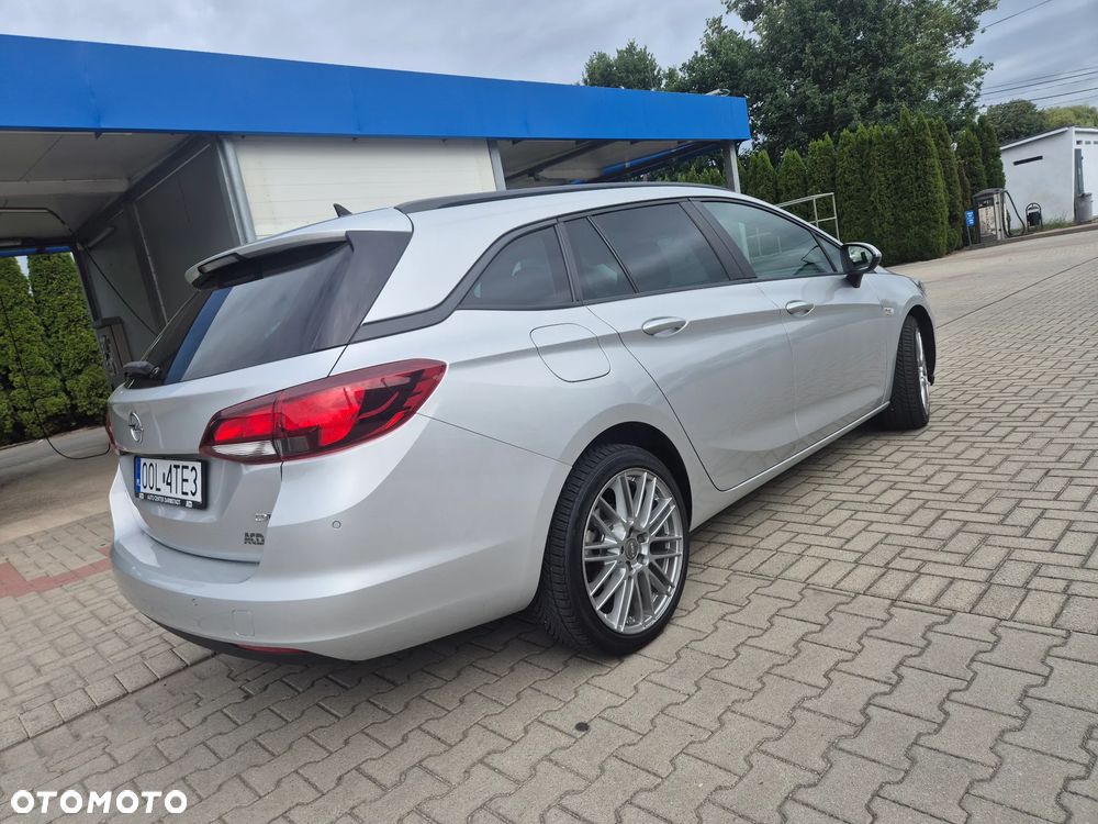 Opel Astra 1.6 CDTI Dynamic - 4