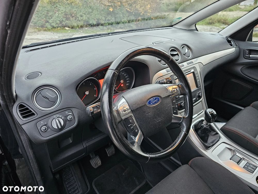 Ford S-Max 2.0 TDCi DPF Titanium - 18