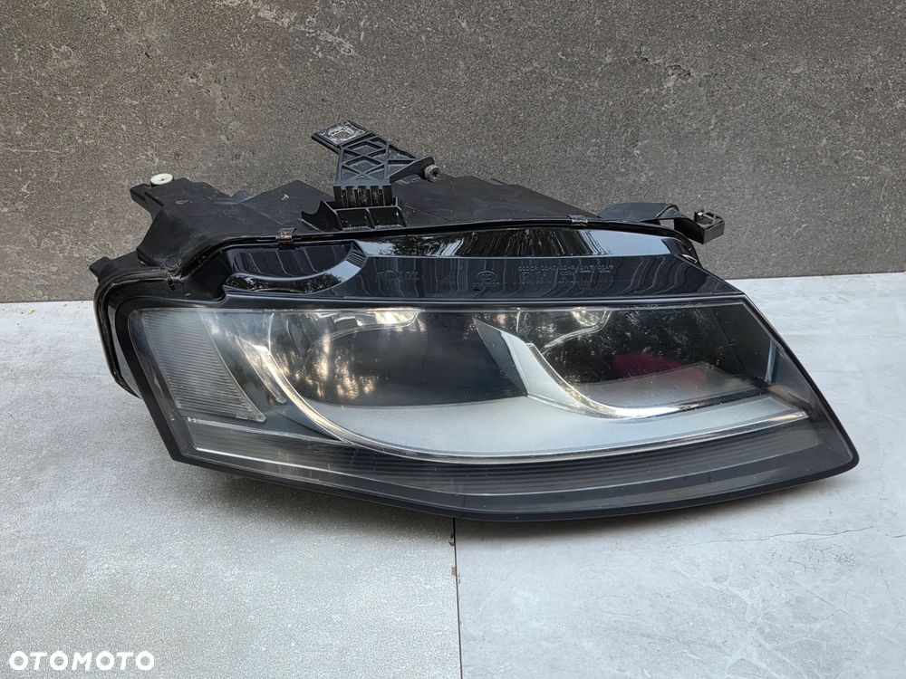 AUDI A4 B8 07-12 LAMPA PRZÓD PRZEDNIA PRAWA ZWYKŁA KOMPLETNA 8K0941004