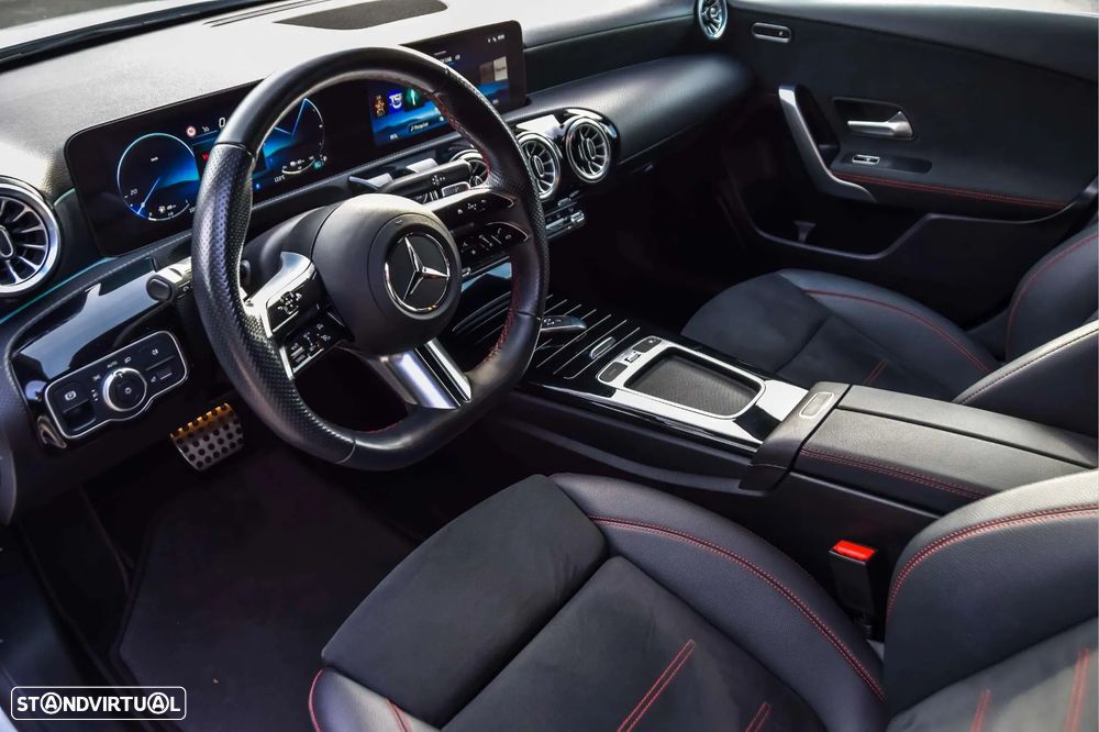 Mercedes-Benz A 250 e - 12