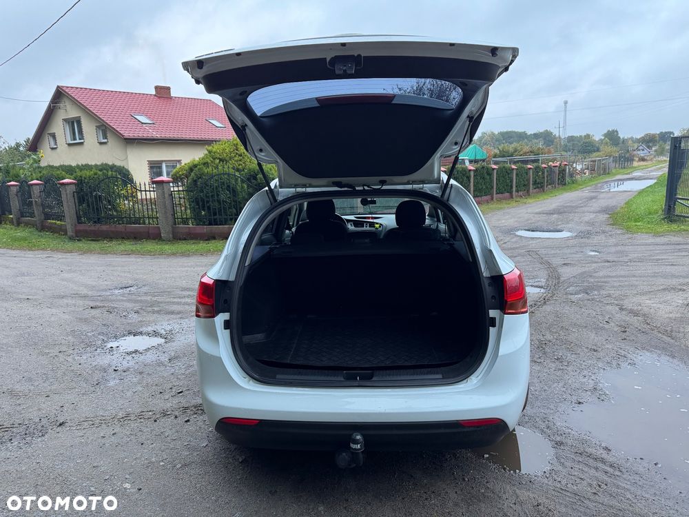 Kia Ceed - 7