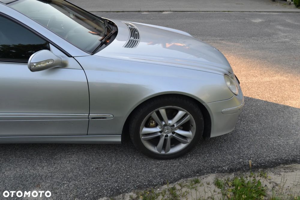 Mercedes-Benz CLK - 9