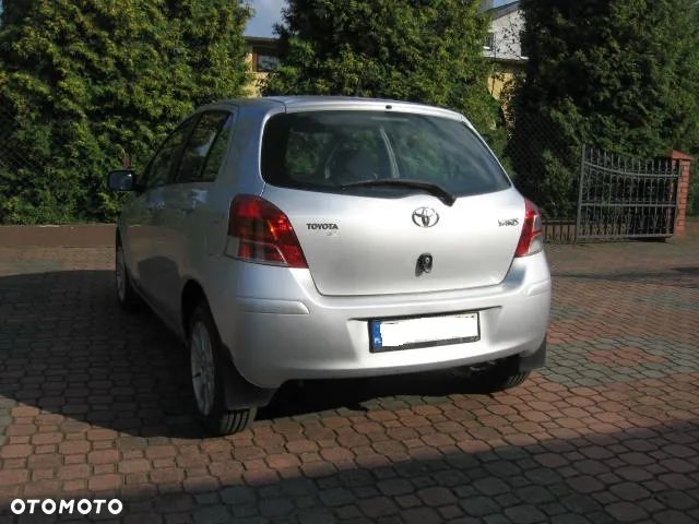 Toyota Yaris 1.33 Luna - 7