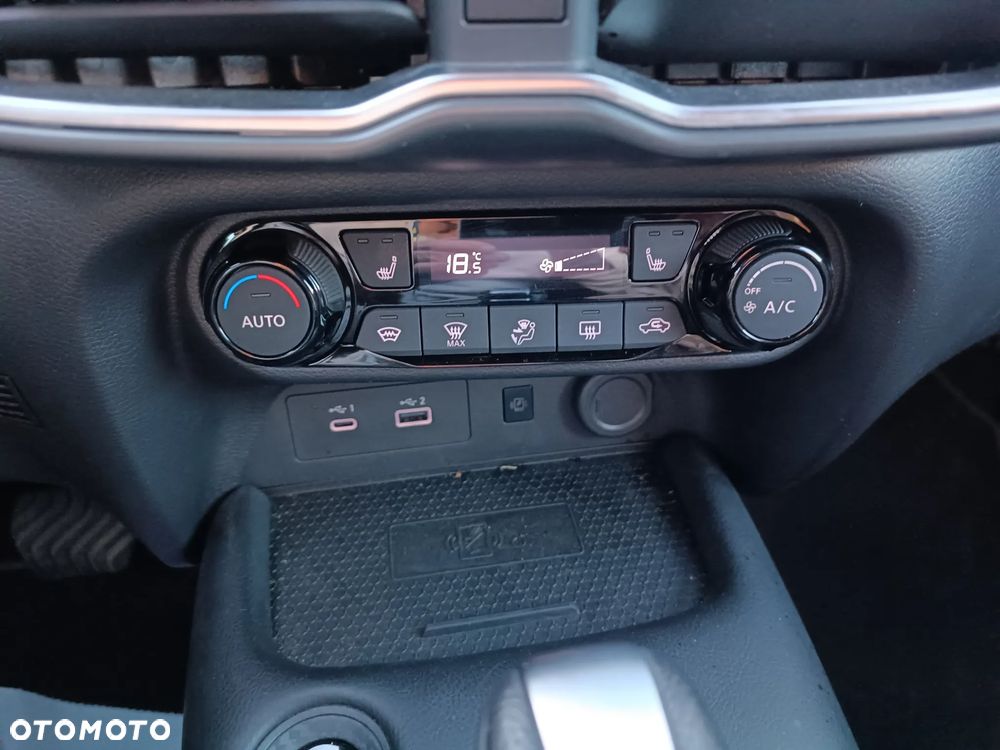 Nissan Juke 1.0 DIG-T N-Connecta DCT - 12