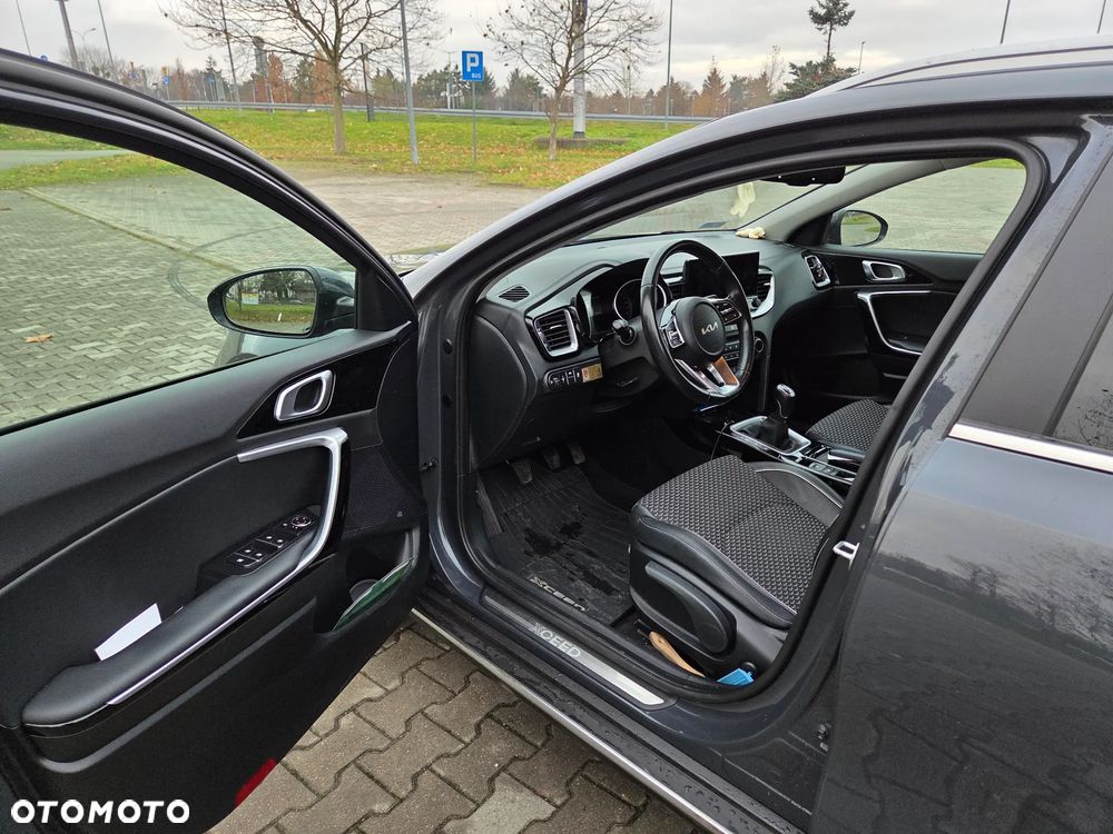 Kia XCeed 1.5 T-GDI Business Line - 17