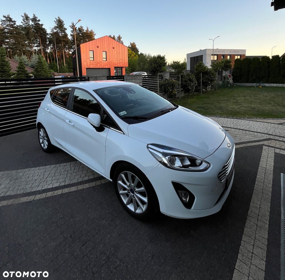 Ford Fiesta - 2