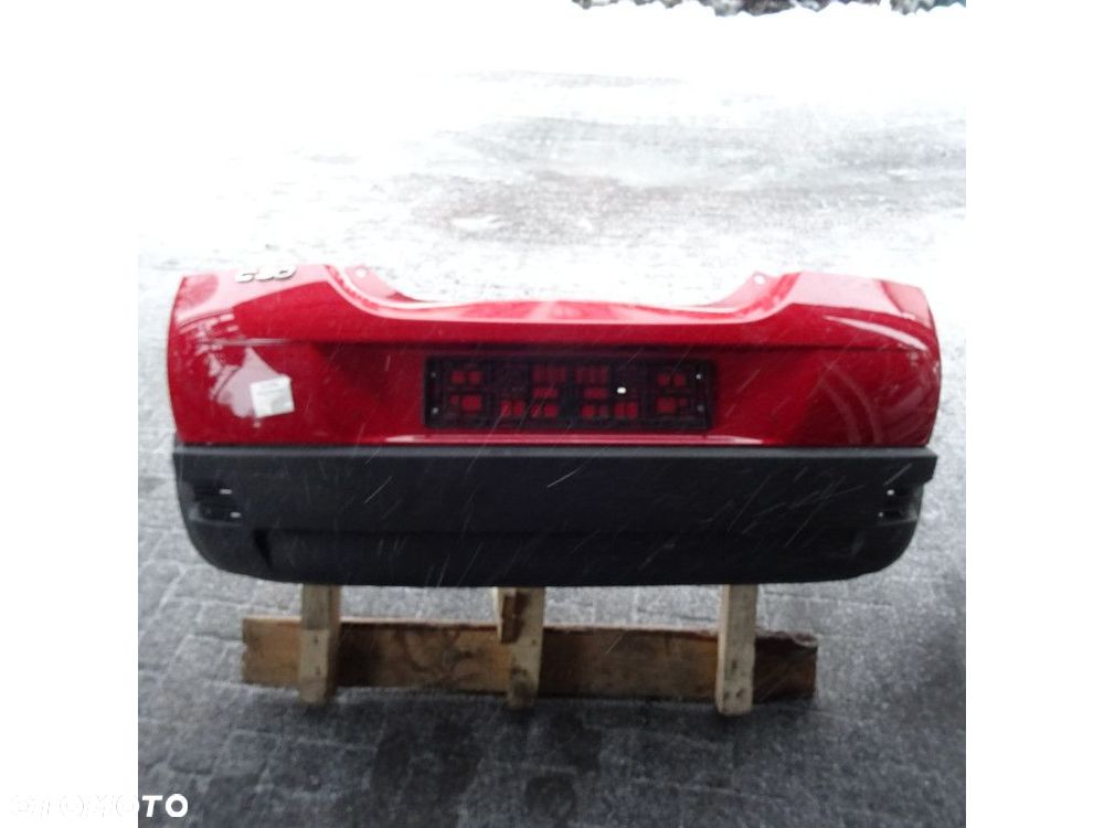 VOLVO C30 ZDERZAK TYŁ  612 - 1