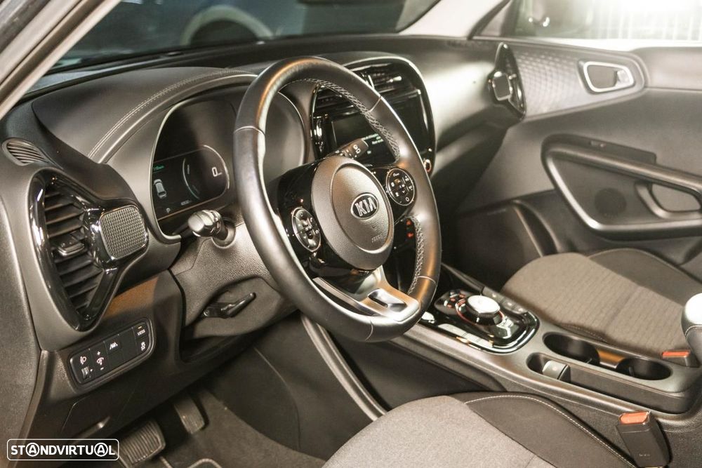 Kia e-Soul Vision - 16