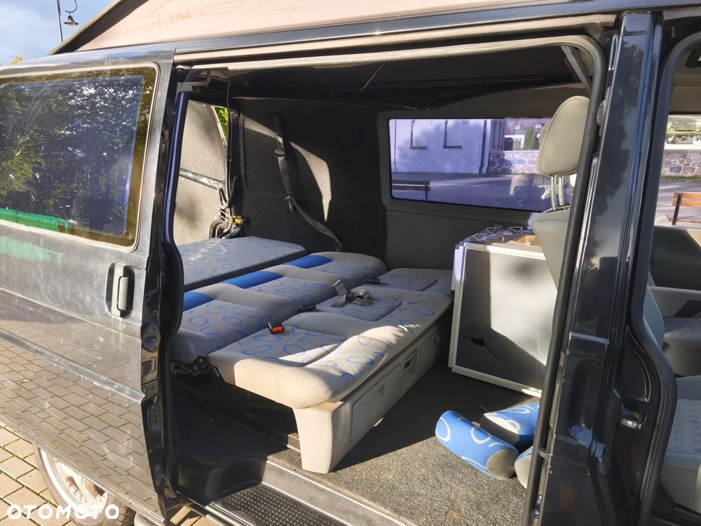 Volkswagen Multivan Standard - 23