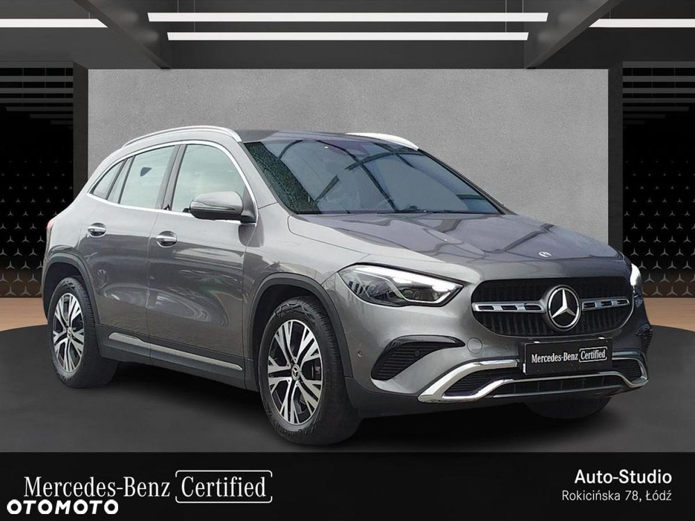 Mercedes-Benz GLA - 8