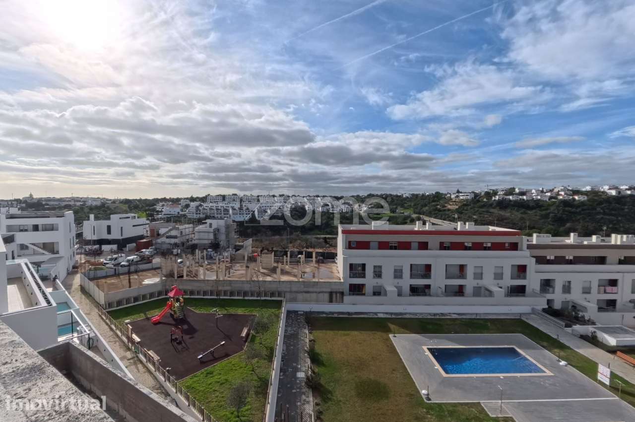 Apartamento T2 em Tavira com piscina e estacionamento privativo - Grande imagem: 3/25